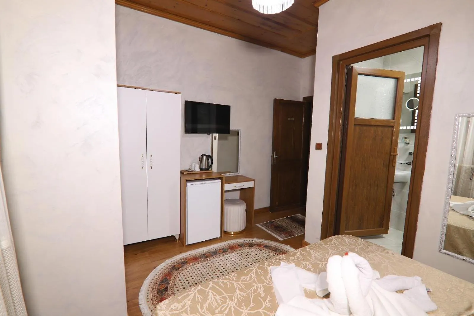 Guer Royal Suit Aparts Стамбул 3*,